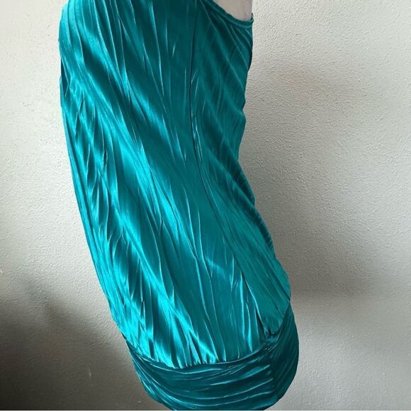 IZ Byer Sleeveless Tank Top Disco Turquoise Blue Chiffon SZ S - Picture 4 of 13